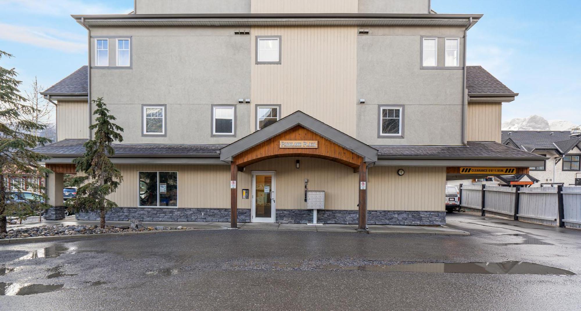 Parkland301 Sunlit 2,000 Ft² Penthouse With Mtn View Apartamento Canmore Exterior foto