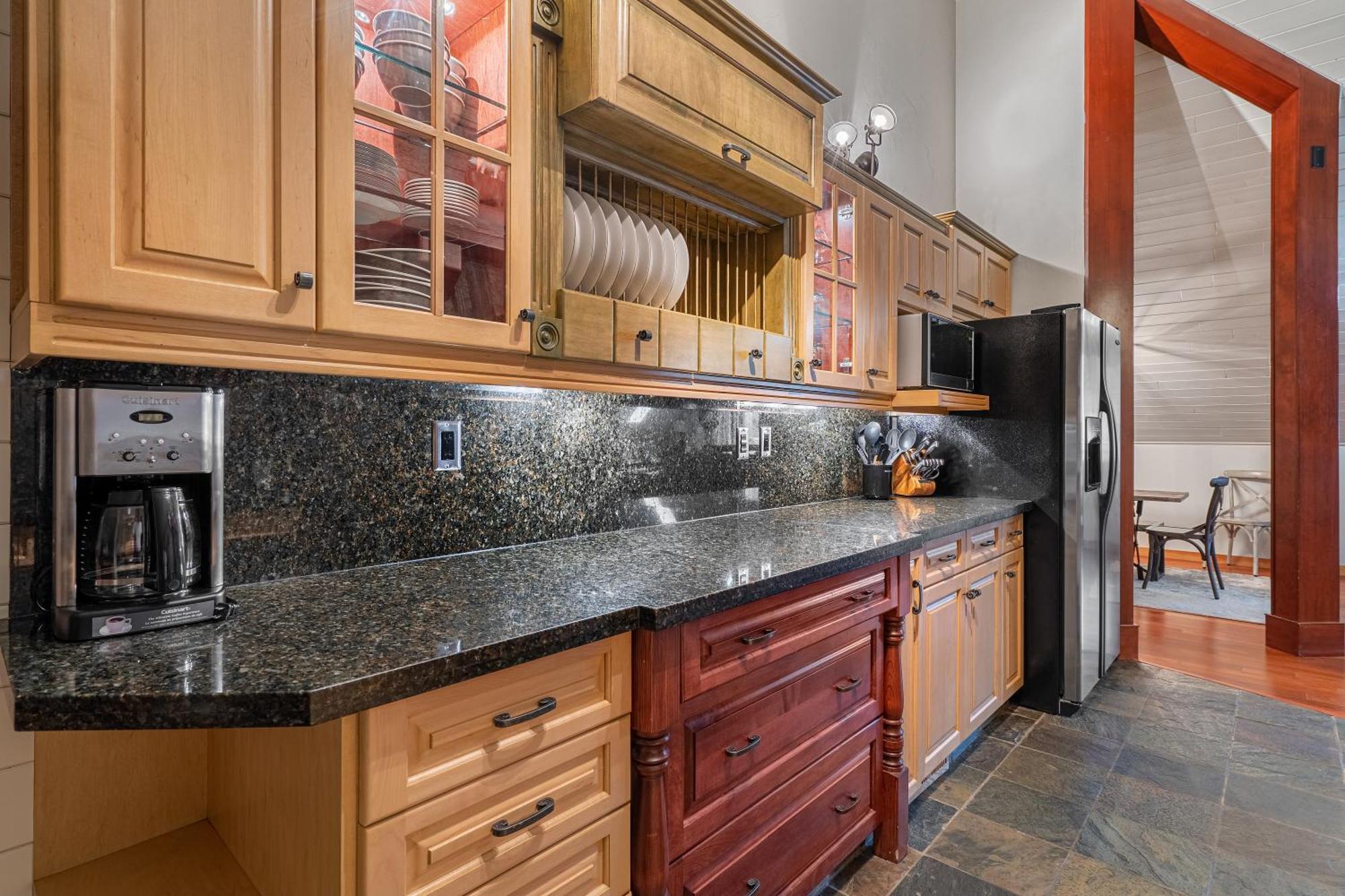Parkland301 Sunlit 2,000 Ft² Penthouse With Mtn View Apartamento Canmore Exterior foto